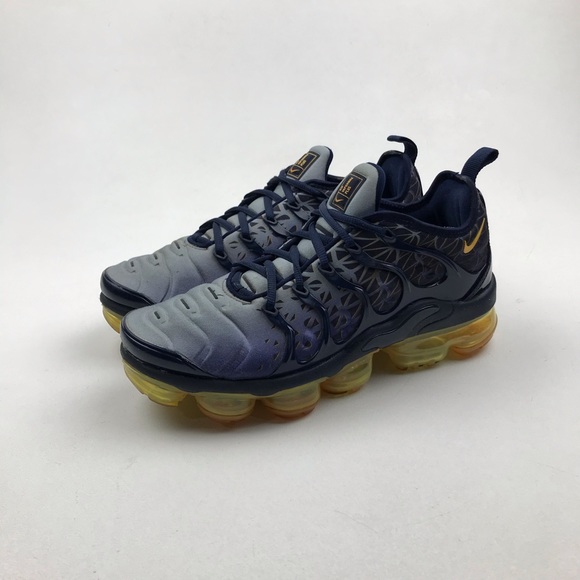 vapormax plus obsidian laser orange